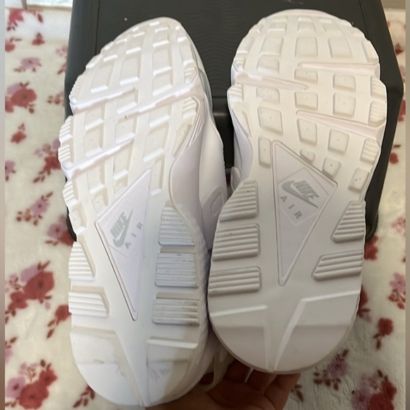 Men Air Huarache - Picture 2 of 5